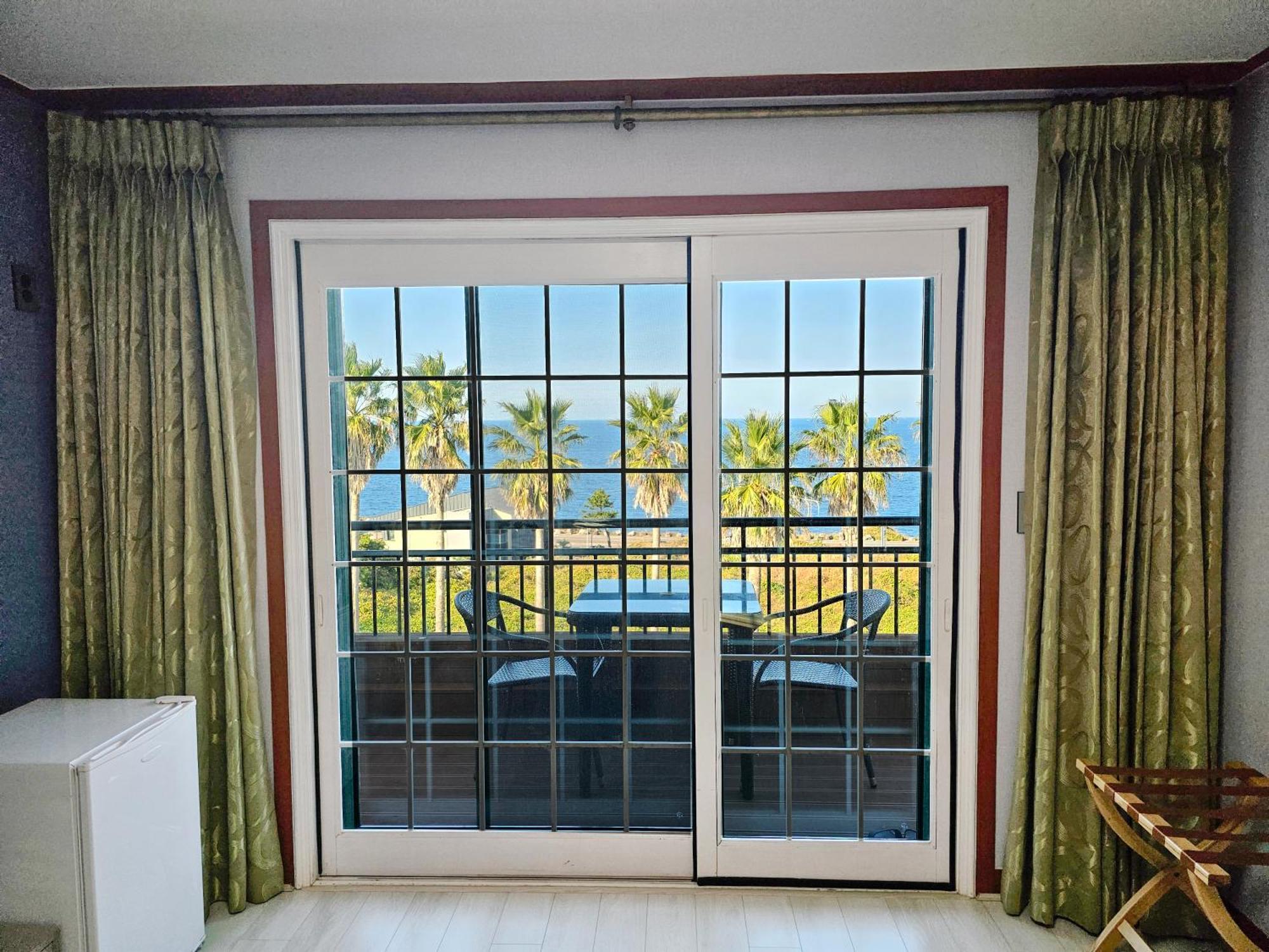Sea Cliff Hotel Jeju Ngoại thất bức ảnh